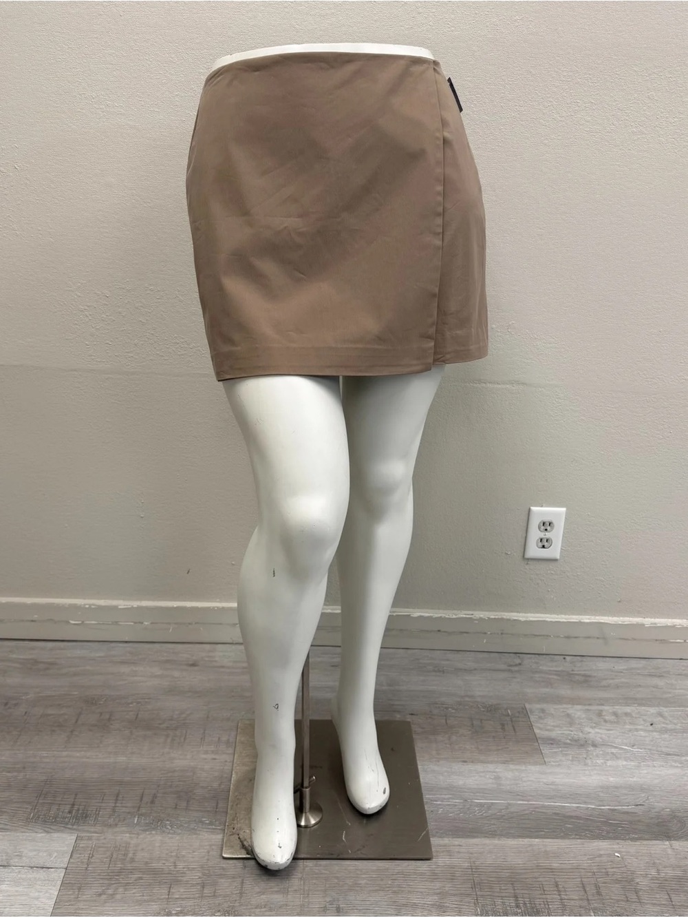 Good American Tan Mini Wrap Skirt - Size XL